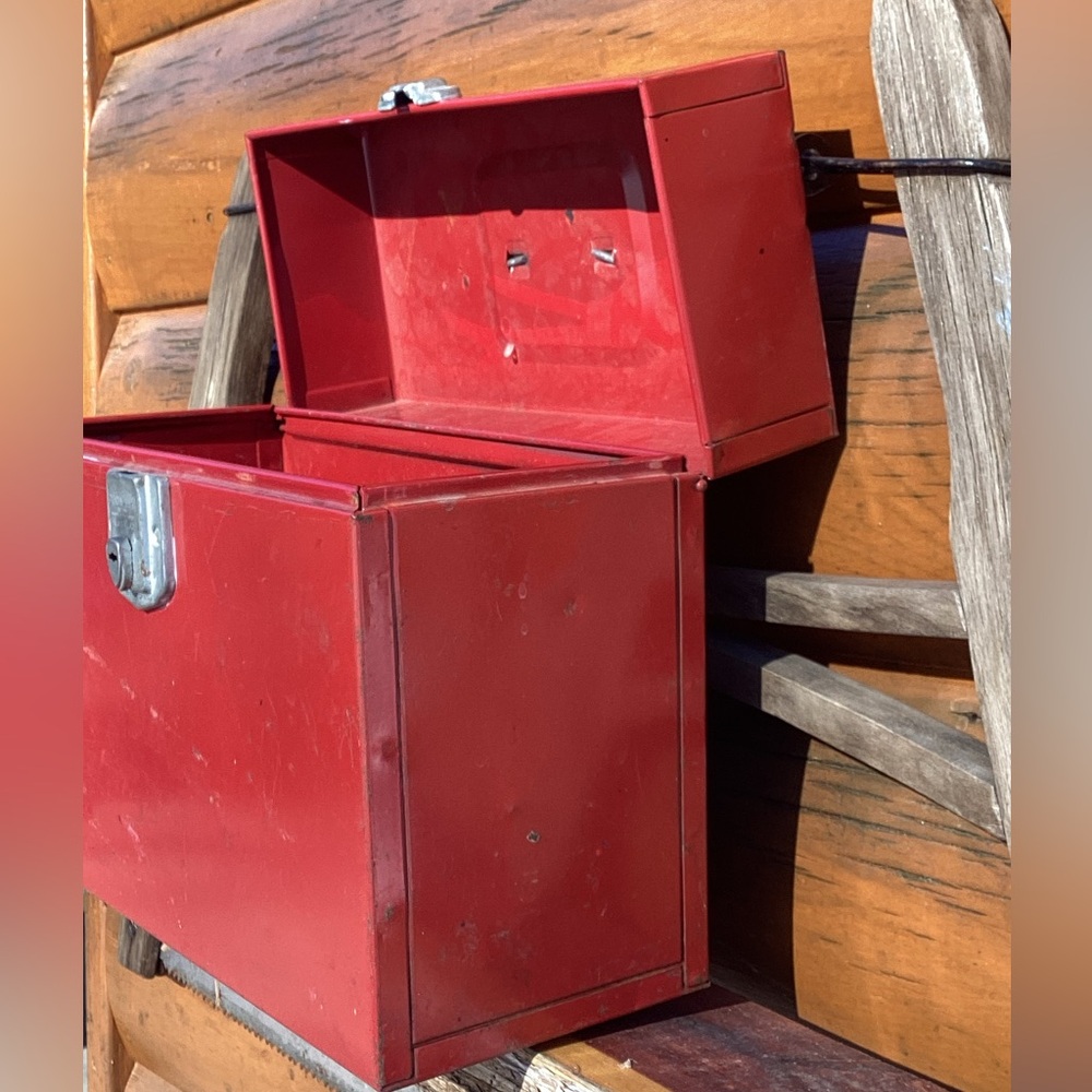 ποΈ Vintage RED PORTA-FILE π§° WOW Vintage Condition - Picture 7 of 16